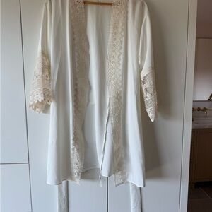 Flora Nikrooz Ivory Kimono Robe with Lace Trim